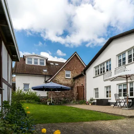 Opulent Apartment In Wohlenberg With Barbecue Lejlighed Wohlenberg